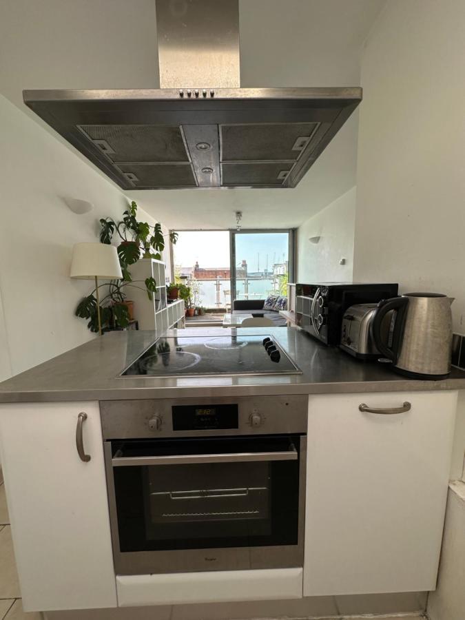 Bright And Airy Islington Apartment 伦敦 外观 照片